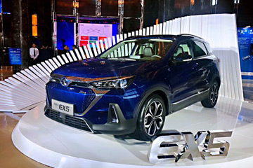 北汽新能源EX5